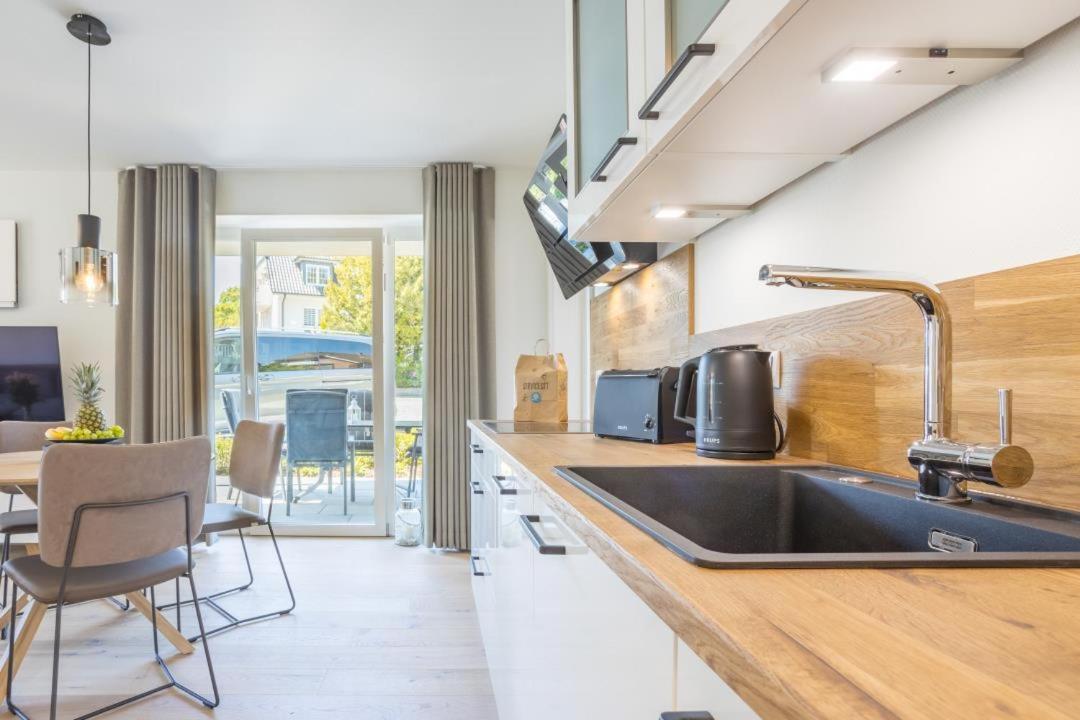 Villa Dornkamp 1 - Luxurioese Ferienwohnung Fuer 4 Personen Inklusive Sauna Und Garten Timmendorfer Strand Buitenkant foto